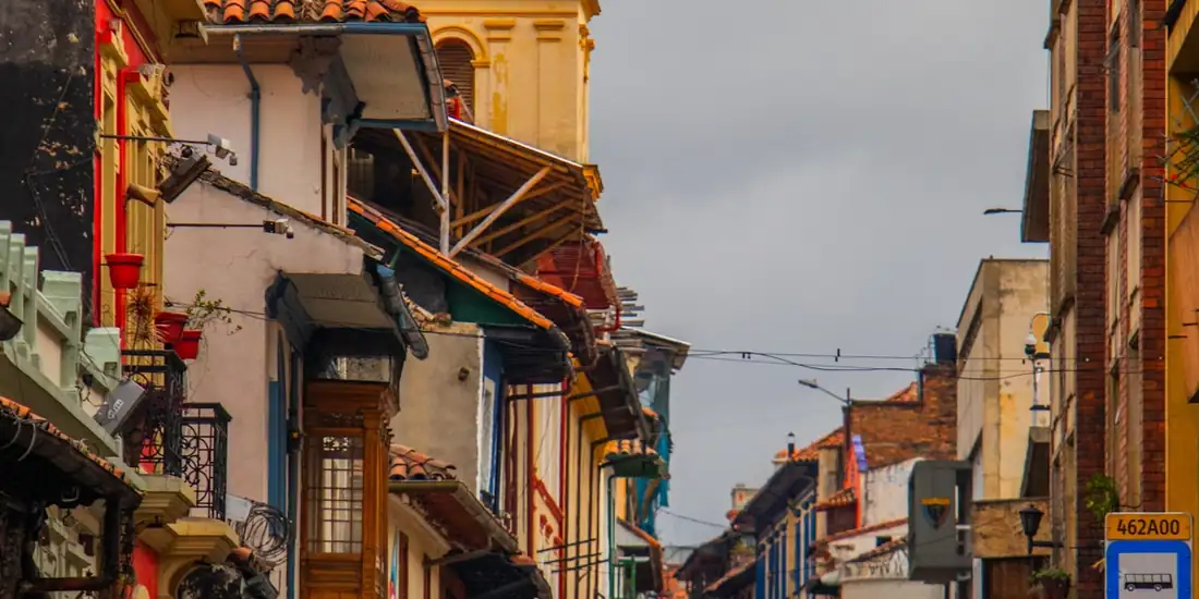 Bogotá street and mountain skyline